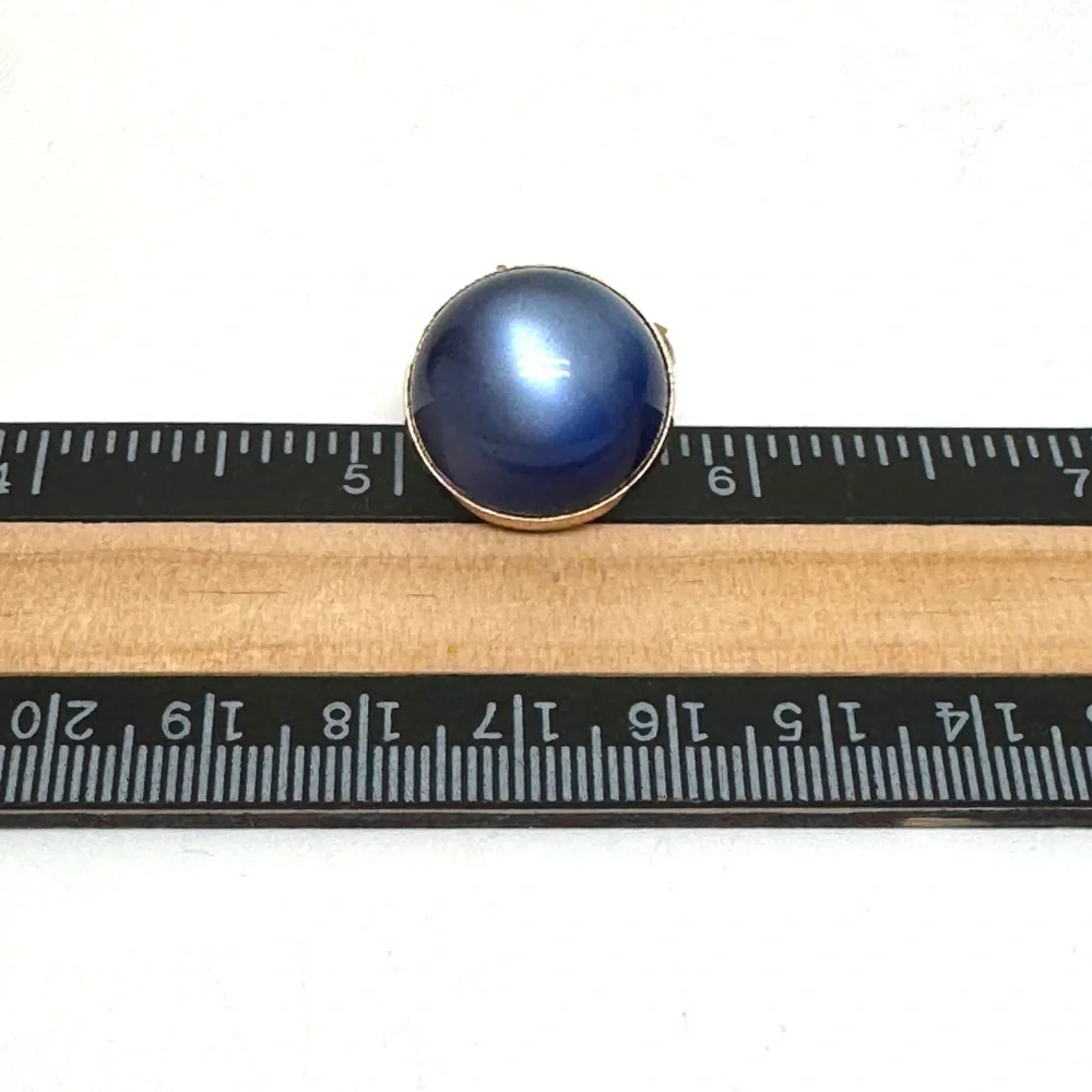 SWANK Vintage Blue Moonglow Lucite Dome Cuff Links in Goldtone